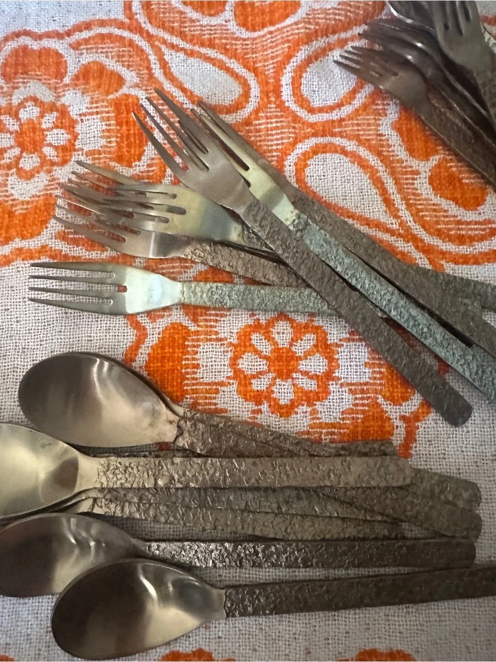 Vintage-Style Bronze Flatwear Set